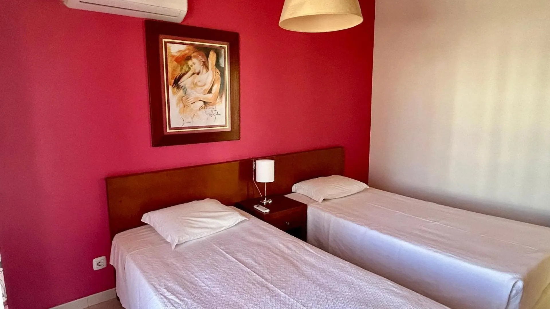 Hotel apartamentowy Apartamentos Santa Teresinha Alvor