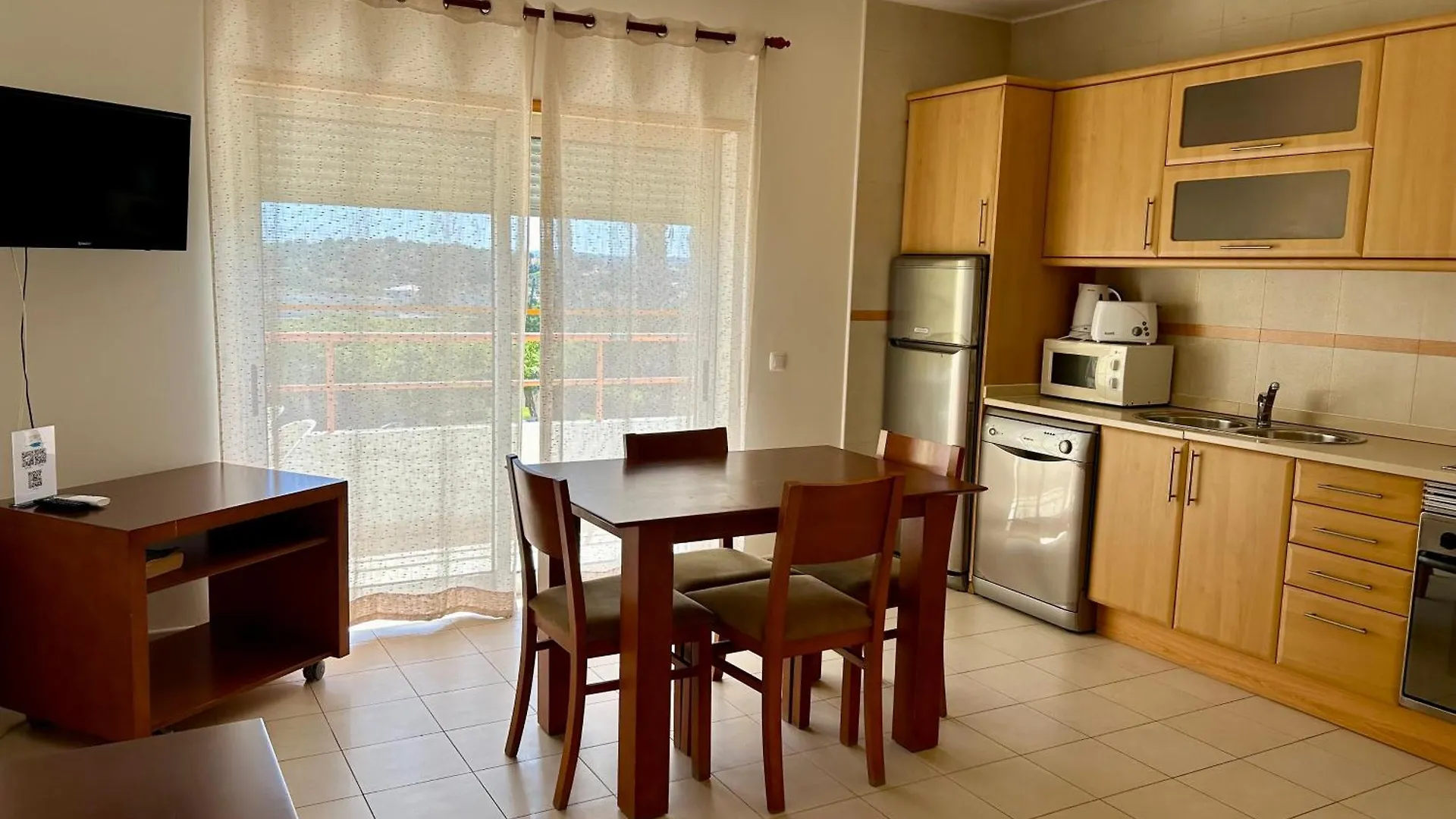 Apartamentos Santa Teresinha Alvor